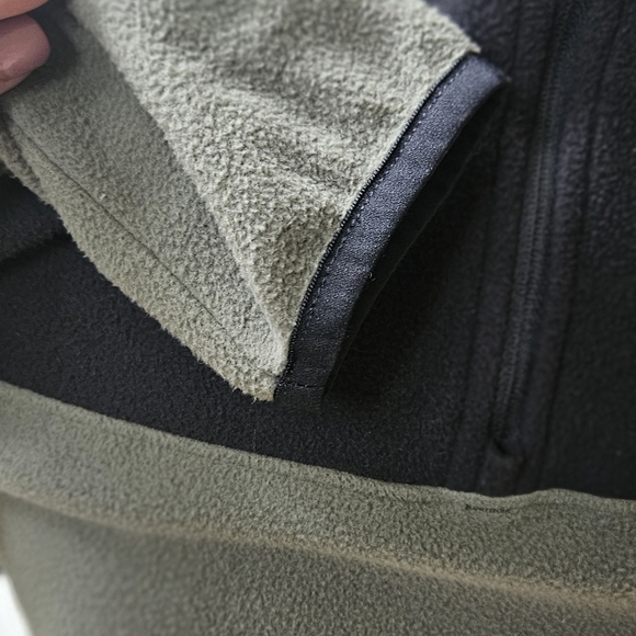 The North Face Fleece 1/4 Zip Pullover Black Olive Green Long Sleeve Wmn's Small - Picture 4 of 5